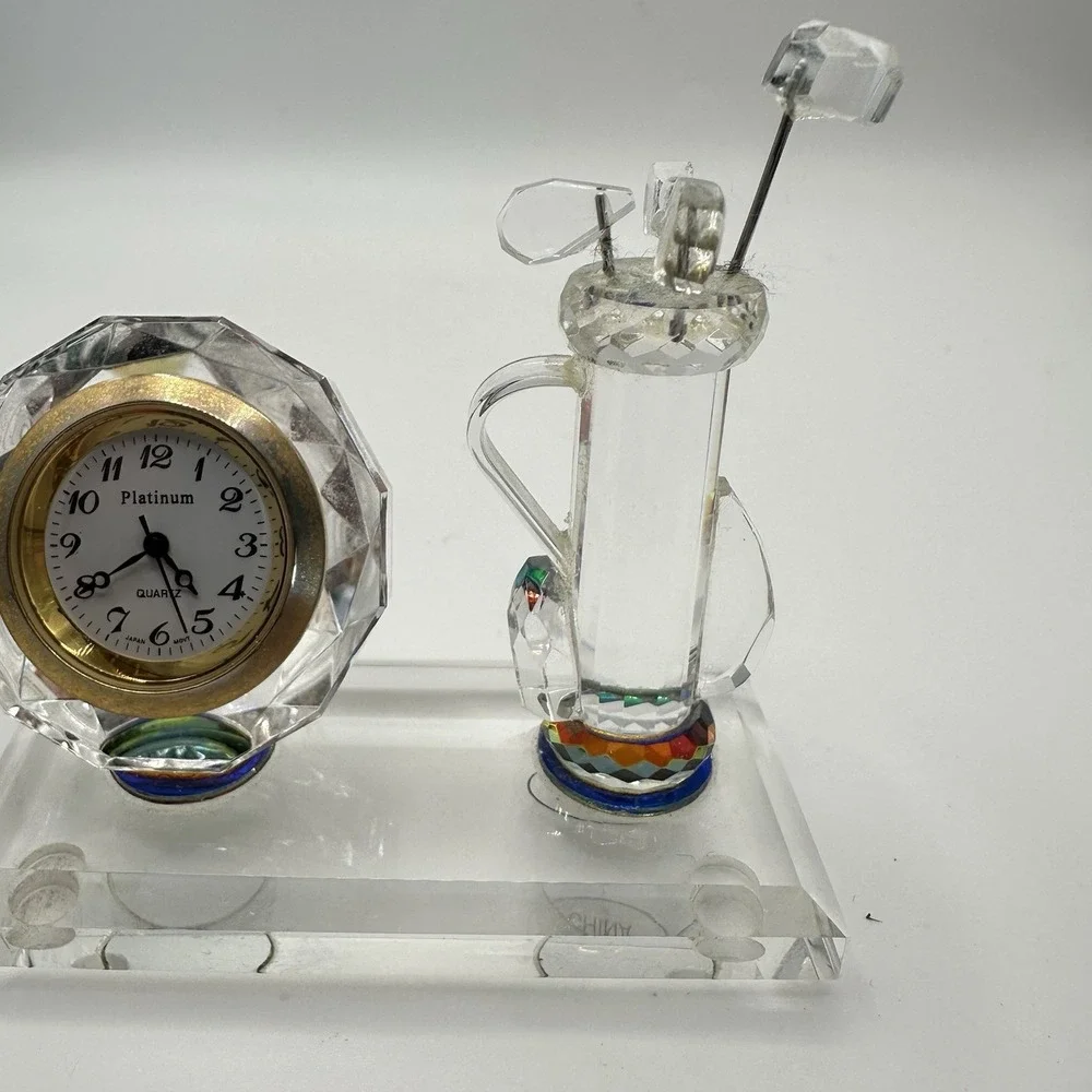 VTG Quartz Crystal Glass Clock Collectible Miniature Golf Bag 2 1/2